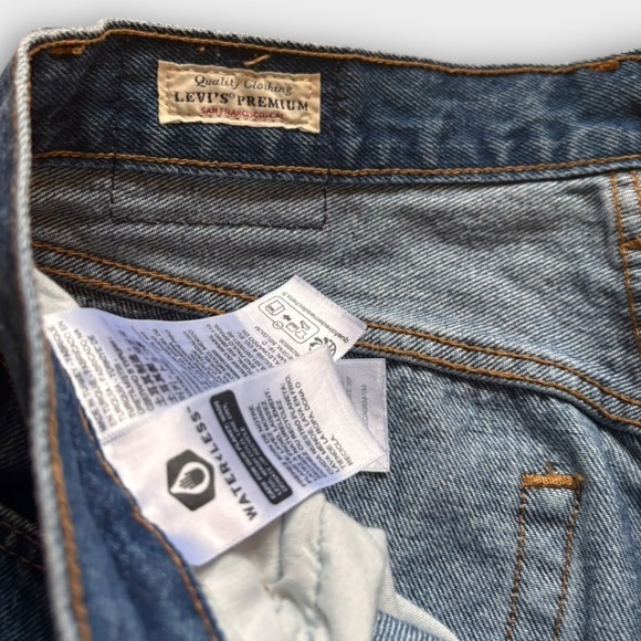 Levi's Premium 501 Stonewash Medium Blue Wash - Picture 4 of 7